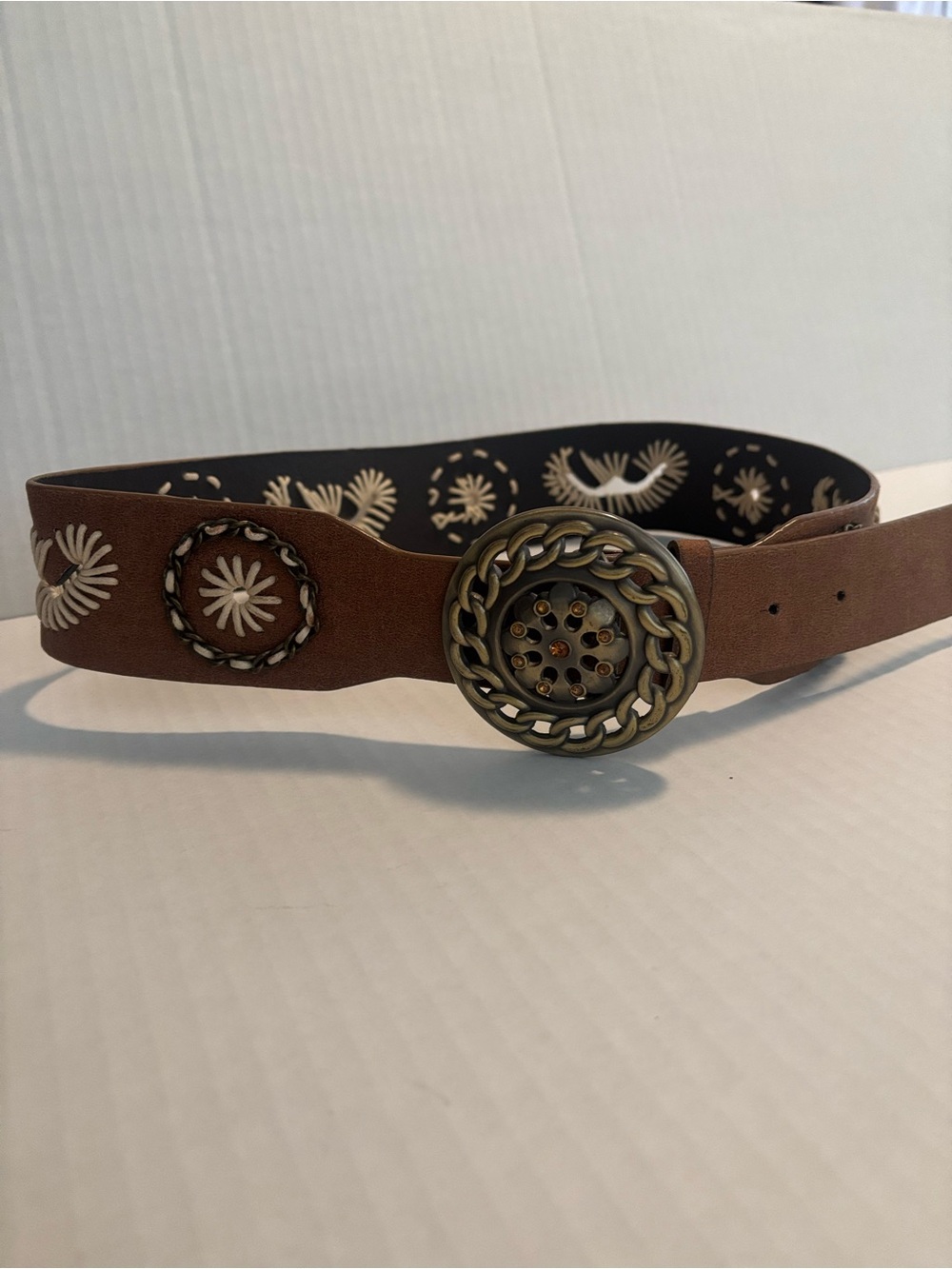 Brown Embroidered Women's Waist Belt with Decorative Buckle